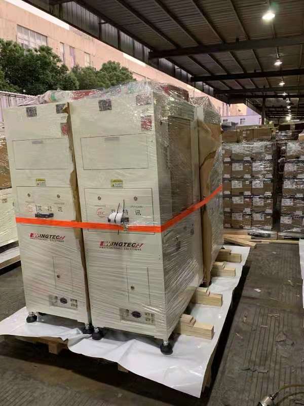 ���̰���